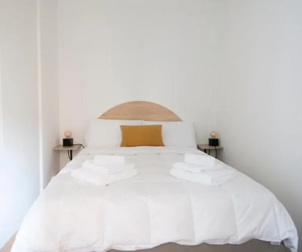 Urban Retreat - Ambrogiohost 아파트